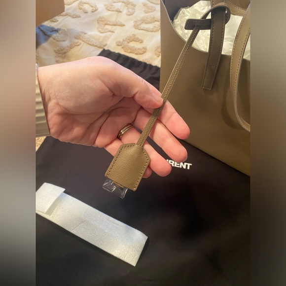 NWT Saint Laurent East/West Tote Bag, dark beige - Picture 15 of 16